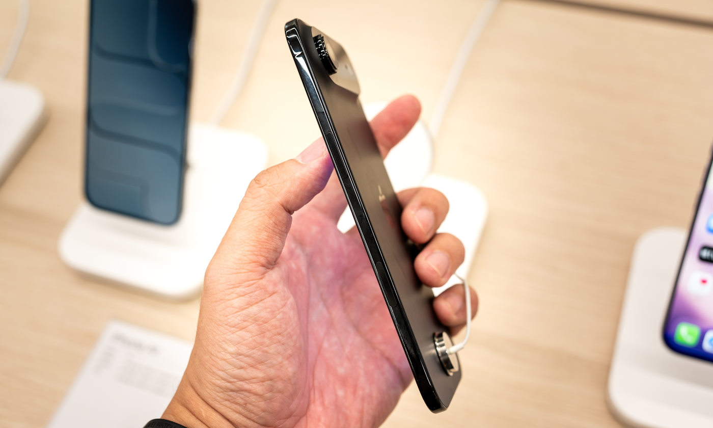 Miały być hitem. iPhone i Samsung chcą porzucić te modele telefonów