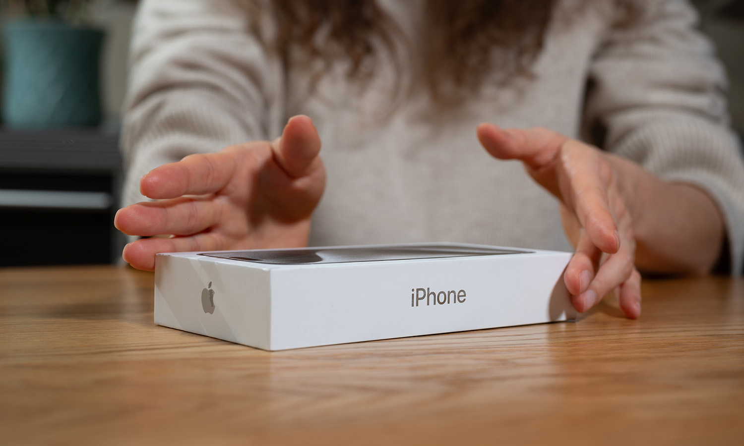 Wszyscy rzucili się na iPhone'y 17. A ty się dalej śmiejesz z Apple?