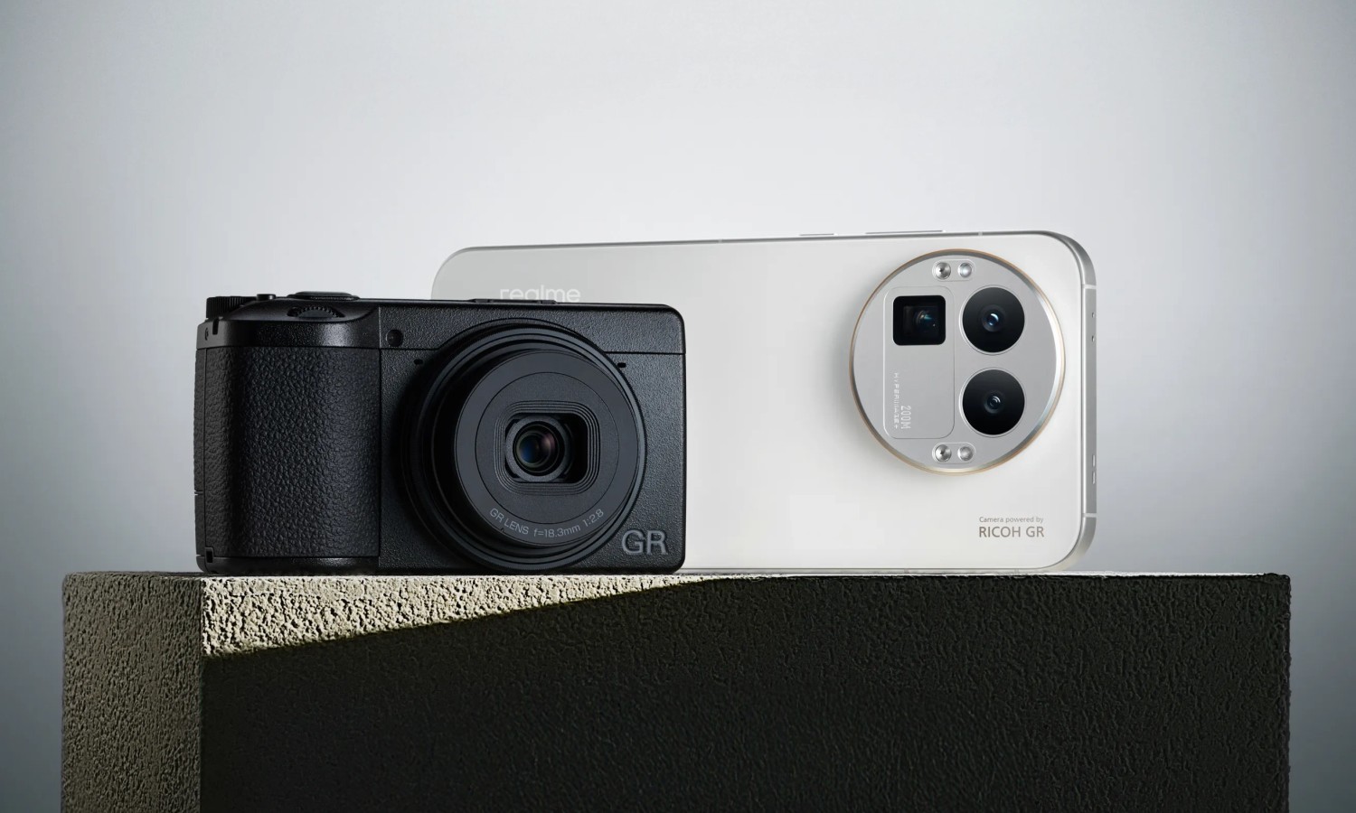 Realme pokazało nowe smartfony. GT 8 i GT 8 Pro mogą namieszać na rynku