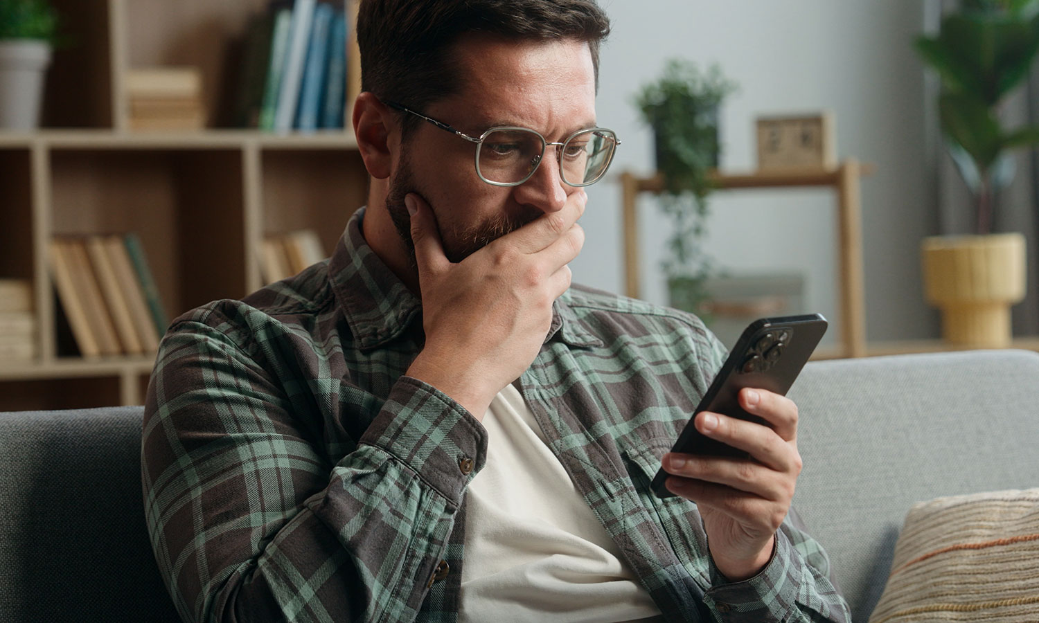 Gdy otrzymasz taki telefon, nie daj się nabrać. Zakończ rozmowę