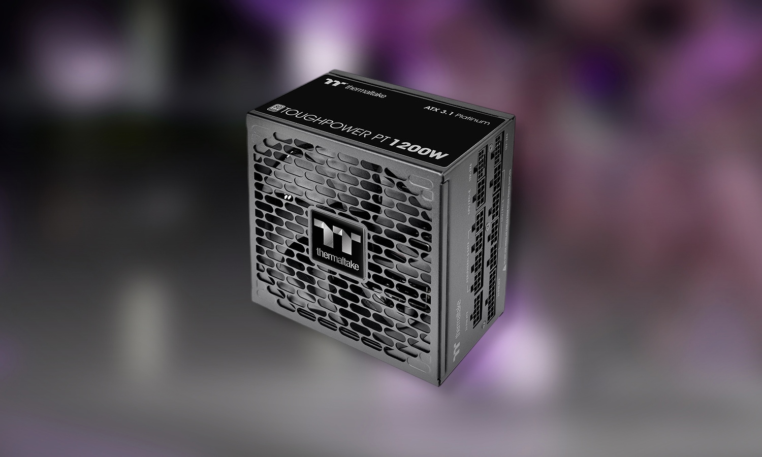 Thermaltake z platynowymi zasilaczami. Oferują aż 10 lat gwarancji