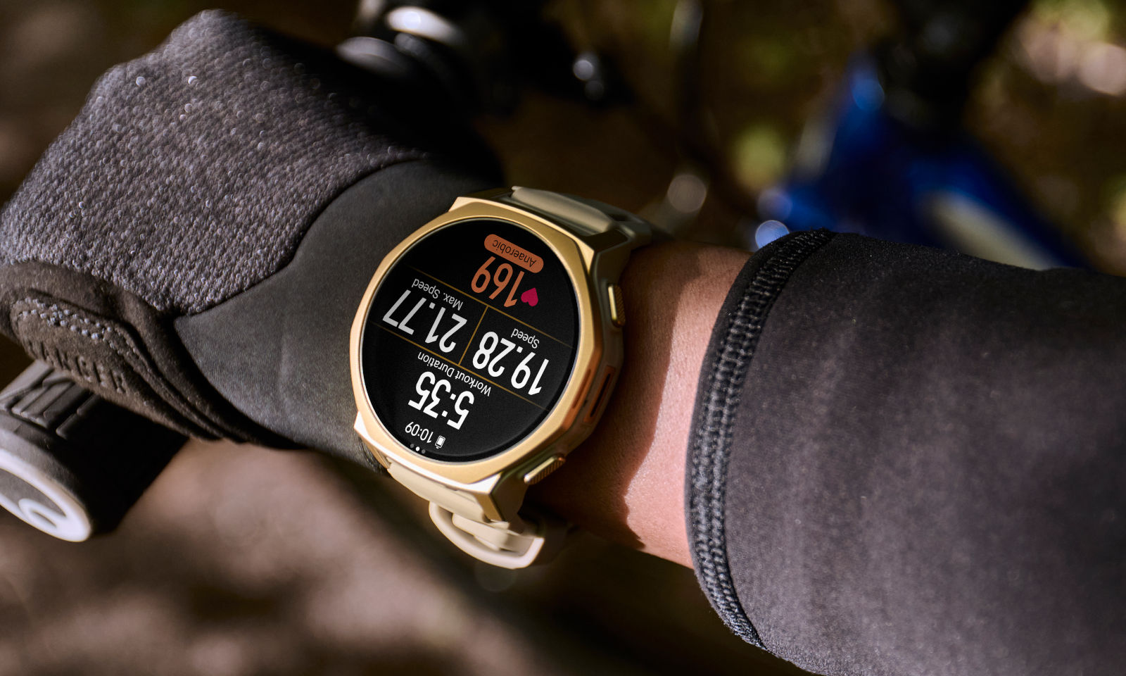 Amazfit ma nowy zegarek. Tytanowa wytrzymałość i złota elegancja