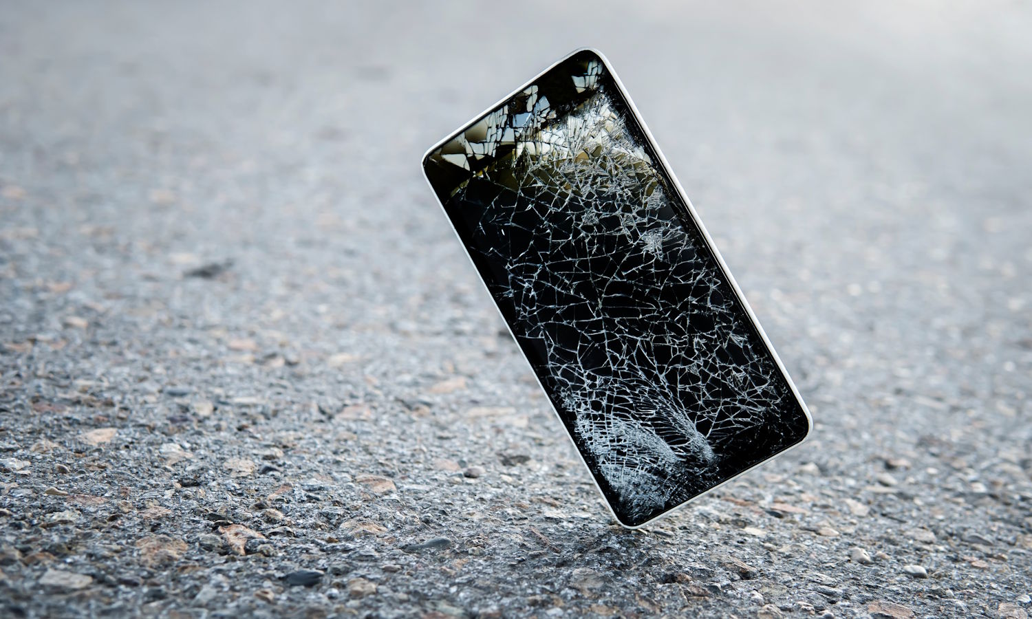 Pilnie usuń to z telefonu. Udaje polskie banki i kradnie kasę