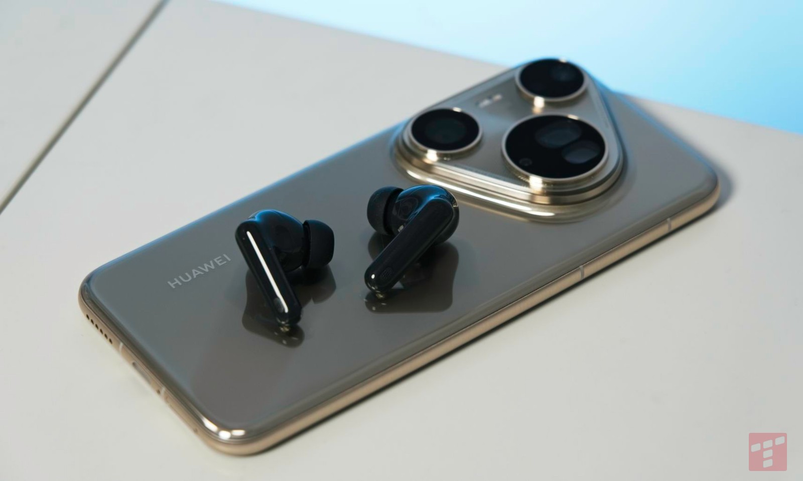 Te słuchawki powinny być hitem, ale mają jeden problem. Test Huawei FreeBuds 7i