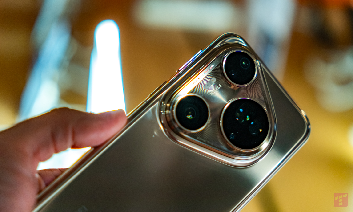 Huawei Pura 90 Ultra może mieć dwa aparaty 200 Mpix. Tak, dwa