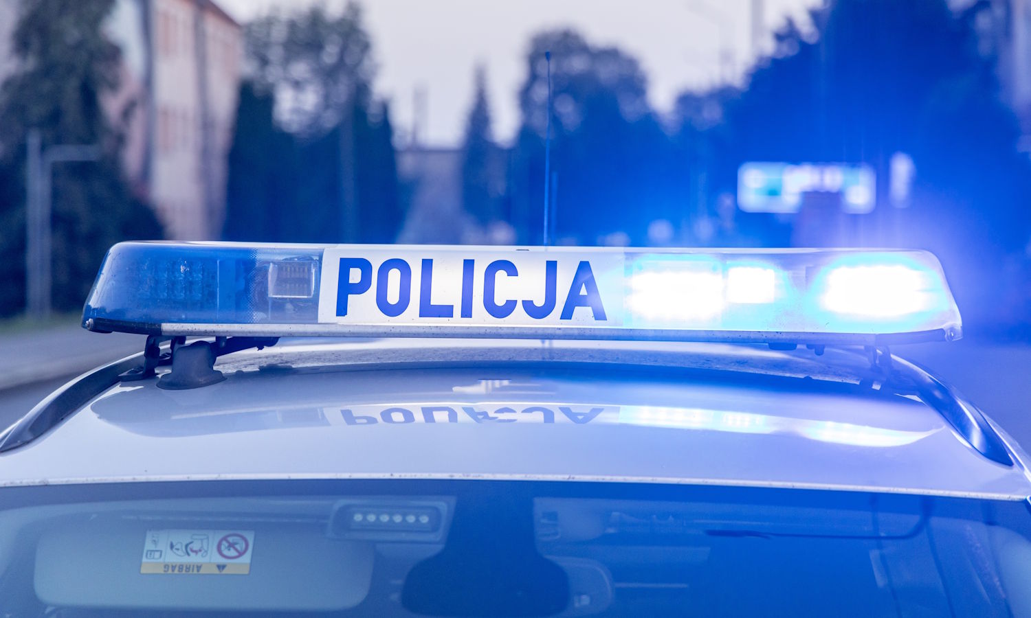 Lepiej dodaj ten numer do kontaktów. Szybko za to podziękujesz