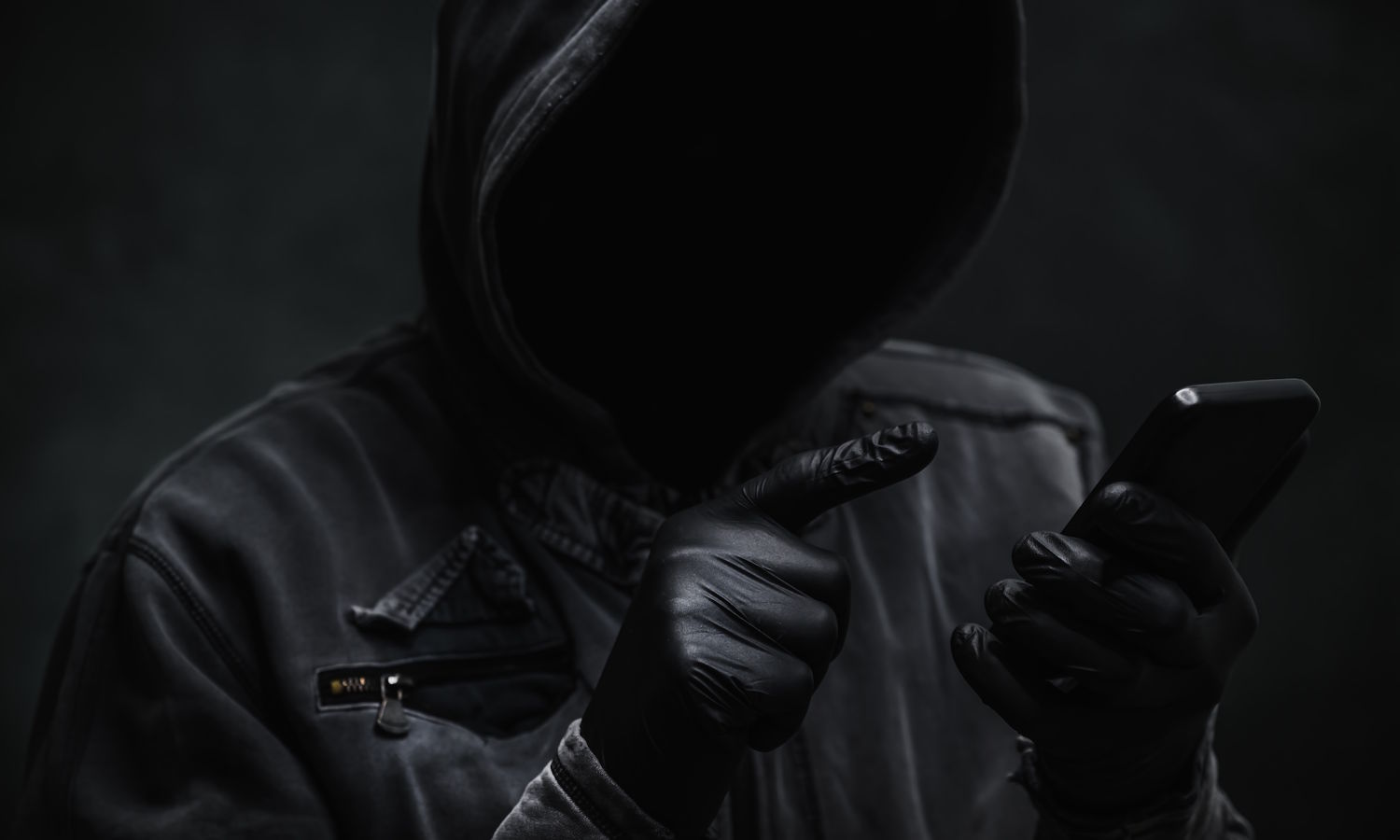 Ogromny wyciek danych. Dotyczy nawet 9 tys. sklepów internetowych