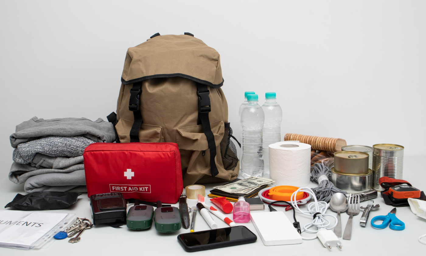 Radio do plecaka ucieczkowego? Łatwo wpaść w pułapkę