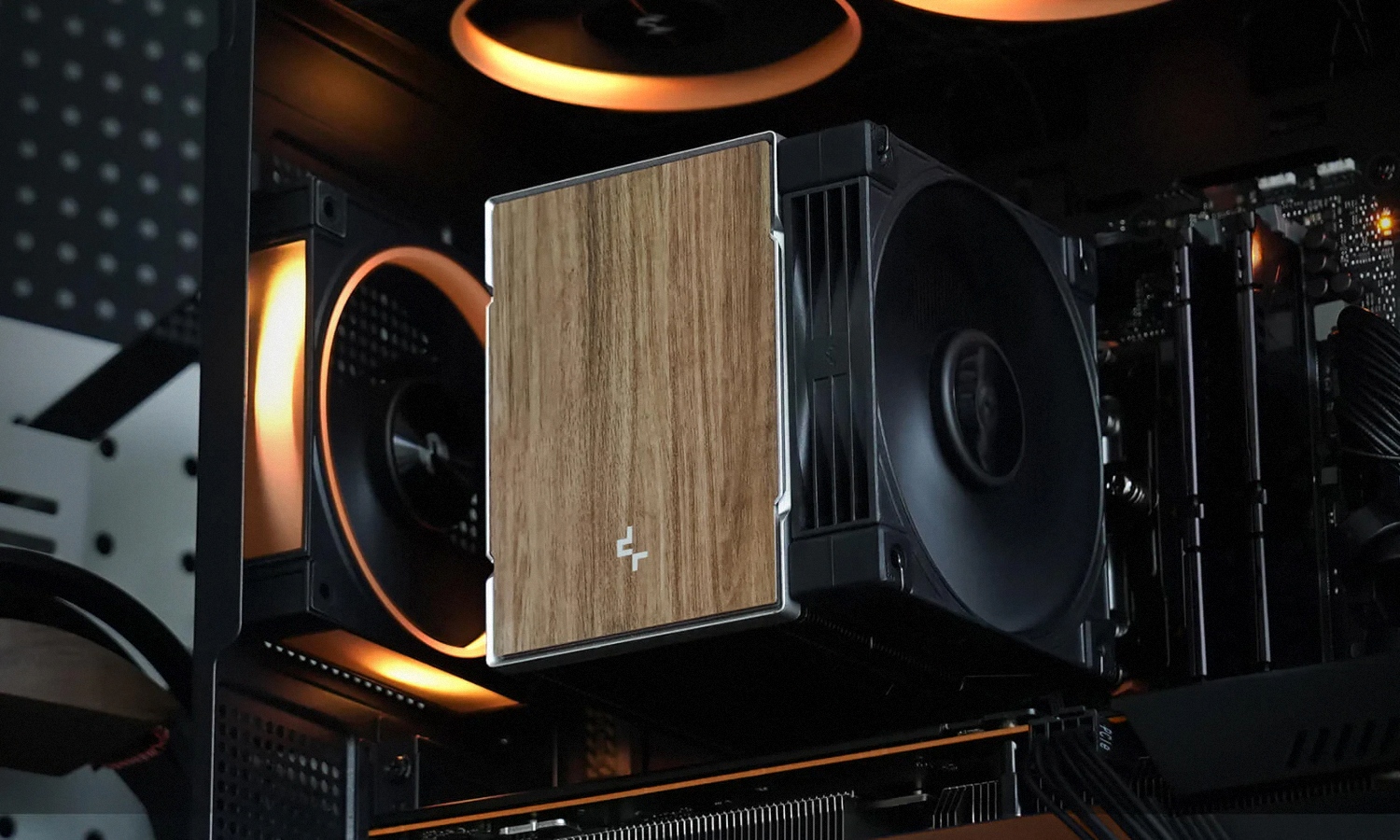 Chłodzenia z dodatkiem drewna. To nie tylko wygląda, ale i działa