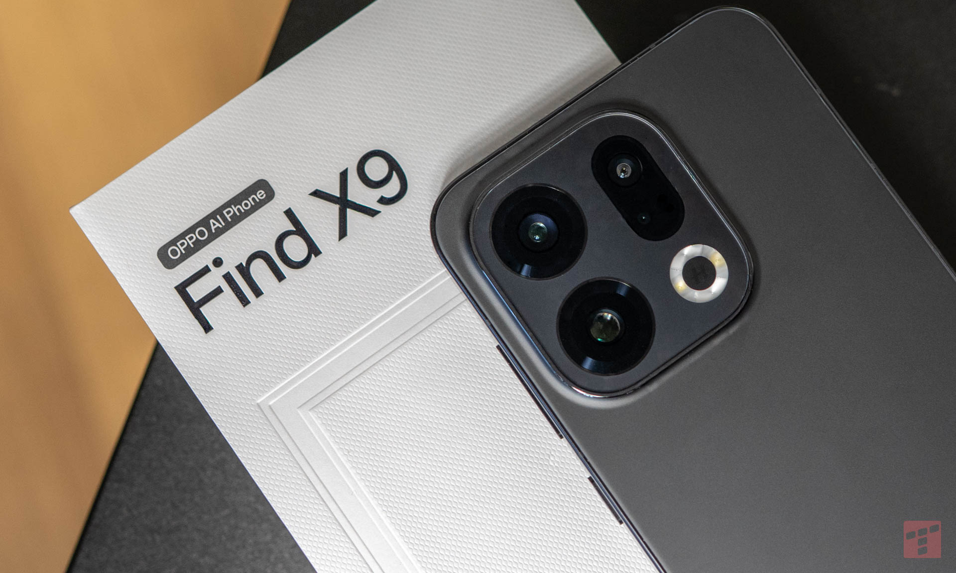 Test Oppo Find X9. Długodystansowiec z fotograficznym zacięciem