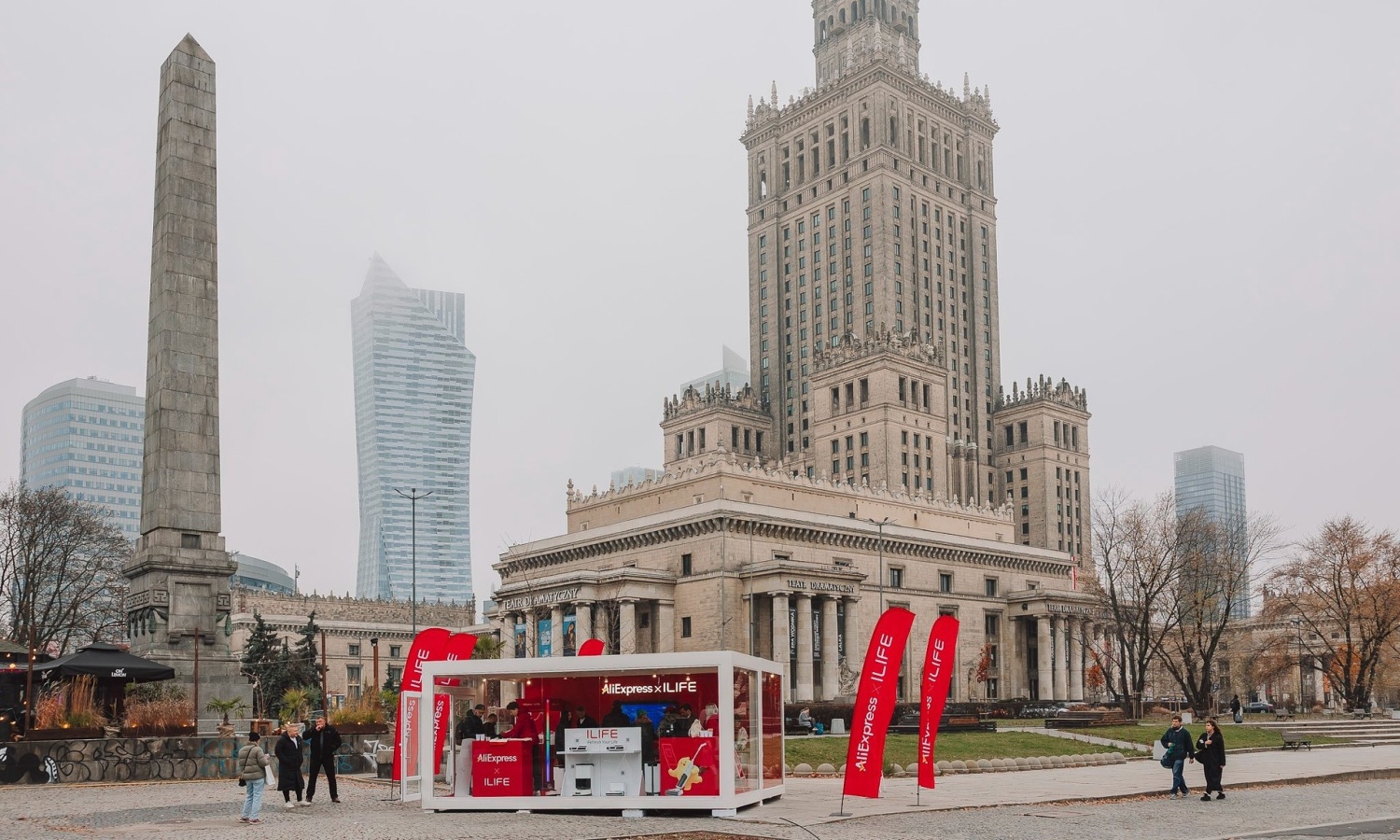 W Warszawie stanął stacjonarny AliExpress. Tak startują wielkie łowy