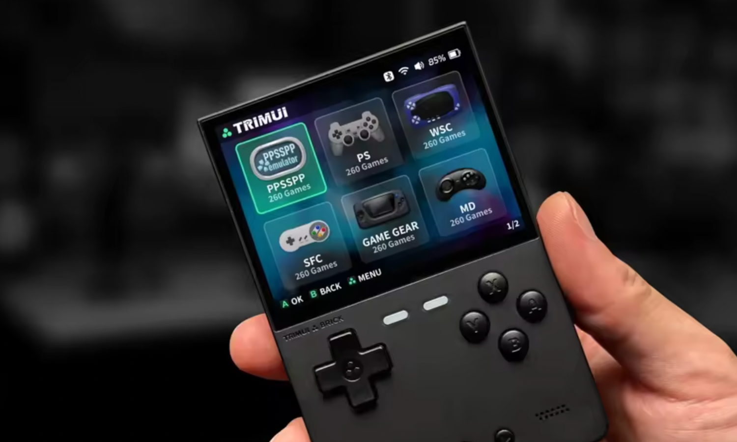 TRIMUI BRICK kupisz dziś za 246 zł, a znacznie droższymi Anbernicami wyciera podłogę