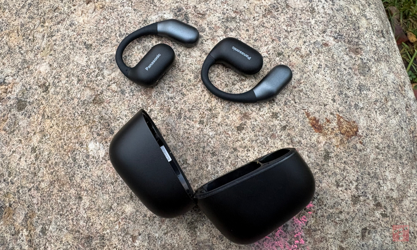 Sprawdziłem Panasonic F10. Było trudno, ale bardzo się polubliśmy (TEST)