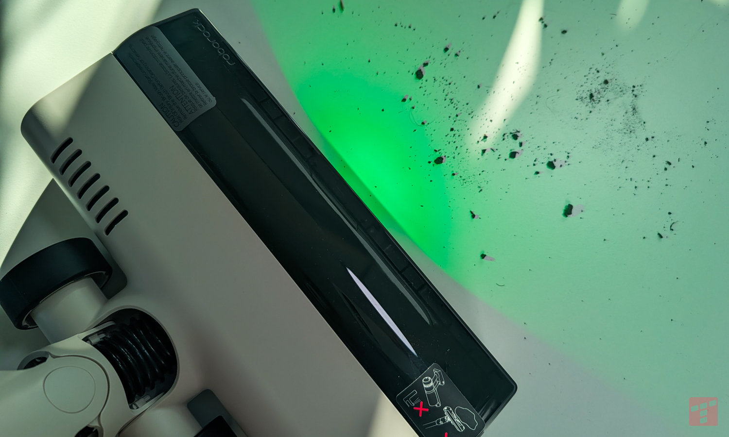 Roborock H60 Hub ma automatyczne opróżnianie przy cenie 999 zł (test)