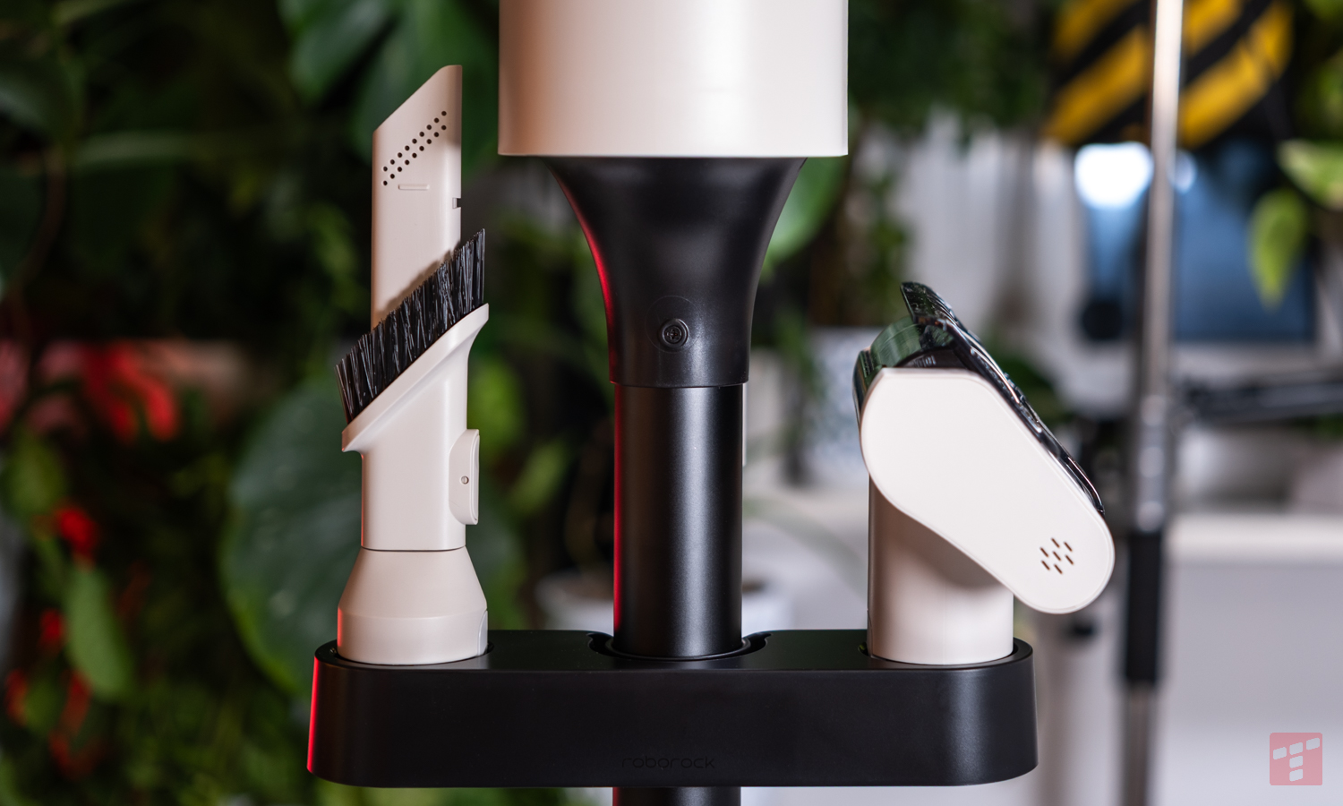 Roborock H60 Hub ma automatyczne opróżnianie przy cenie 999 zł (test)