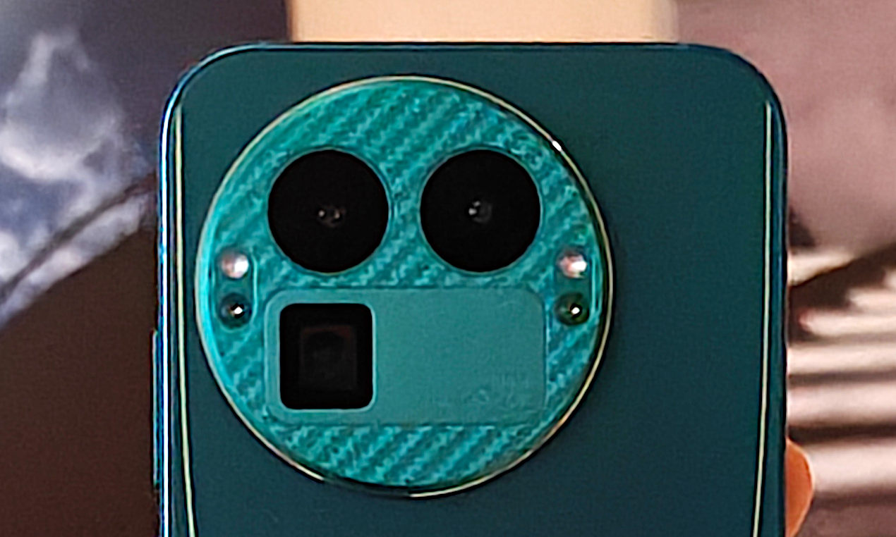 Realme GT 8 Pro w rajdowej wersji Aston Martin F1 wjeżdża do Polski