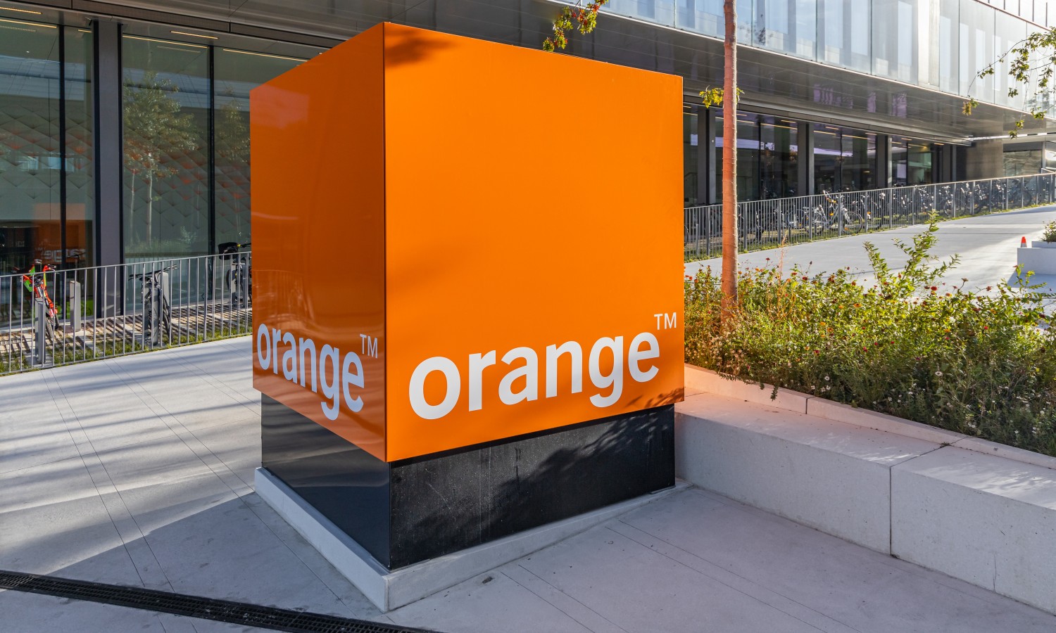 Koniec z brakiem zasięgu w Orange. Pomarańczowi mają rozwiązanie