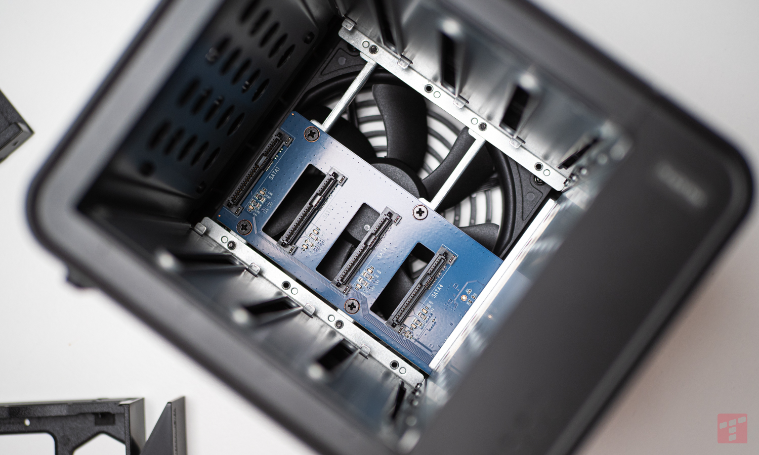 TerraMaster F4-424 Max zmienił moje myślenie o NAS-ach (test)