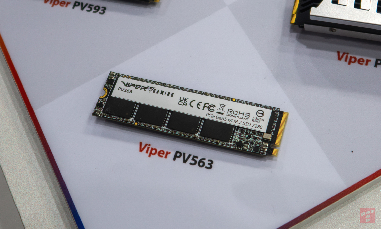 To pierwszy taki SSD na rynku. A wsadzisz go wszędzie