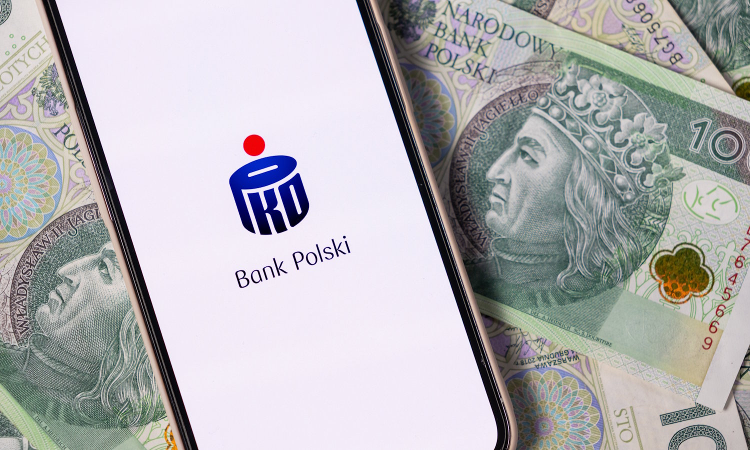 PKO BP ostrzega. To kluczowe przed świątecznymi zakupami