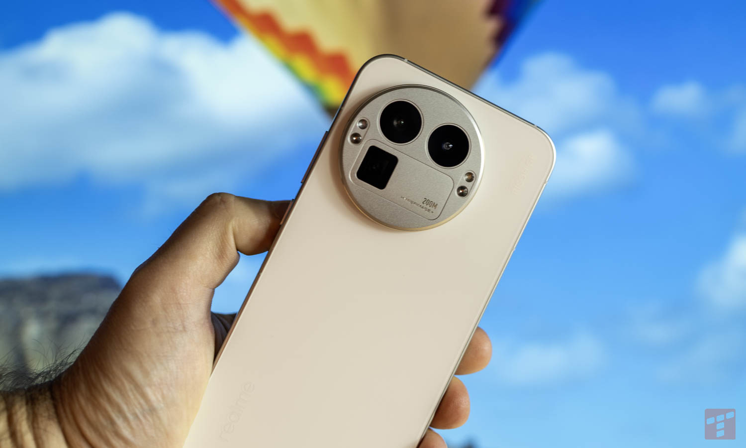 Tęsknisz za prawdziwymi flagowcami? 3 powody, dla których pokochasz realme GT 8 Pro