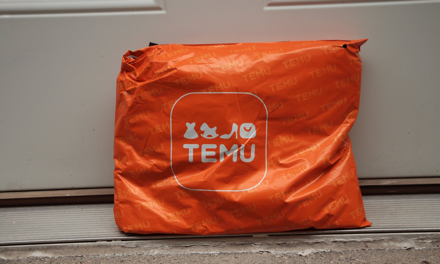 Rzeczy z TEMU tylko z europejską gwarancją. Ceny wyrwą z butów