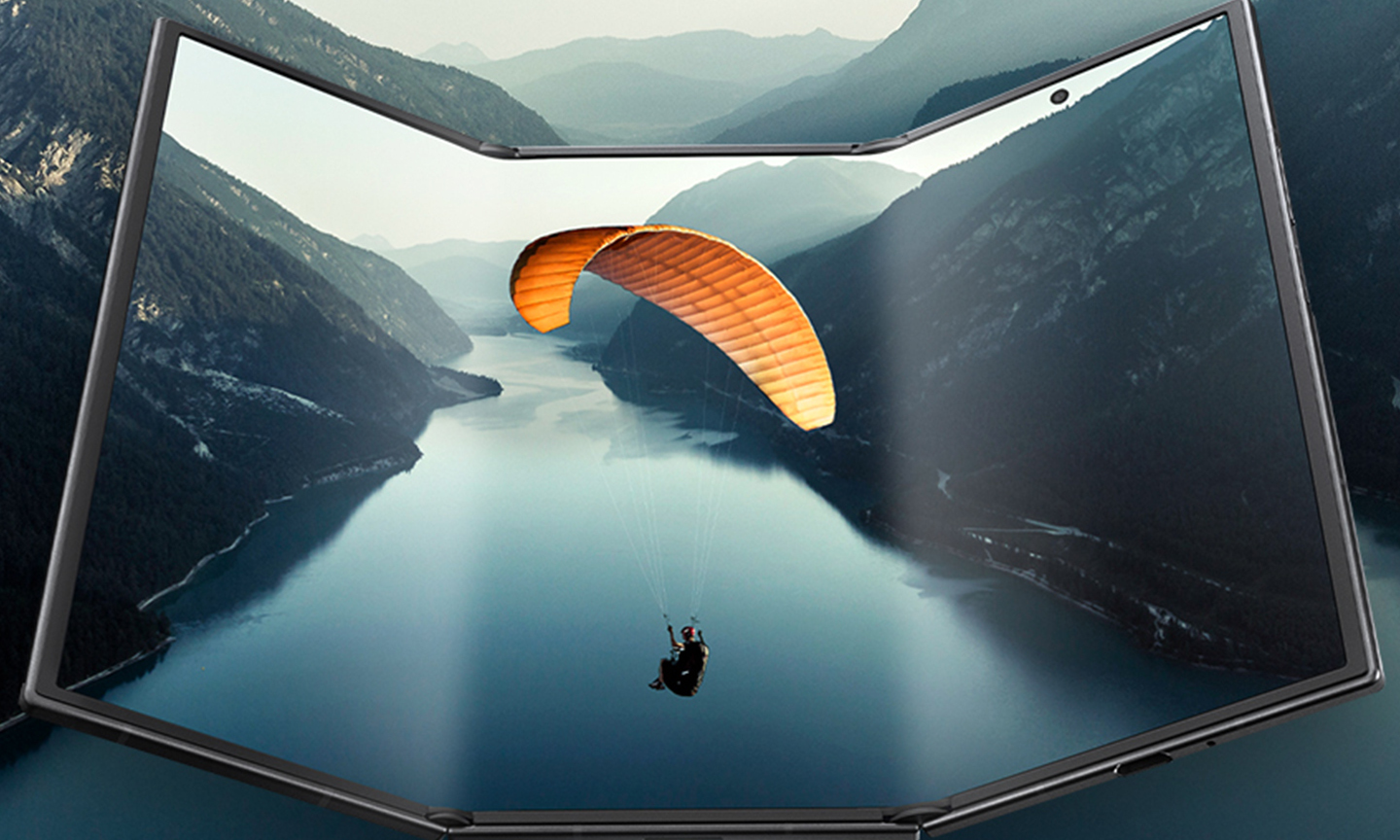 Samsung Galaxy Z TriFold już jest. Smartfon i 10-calowy tablet w jednym