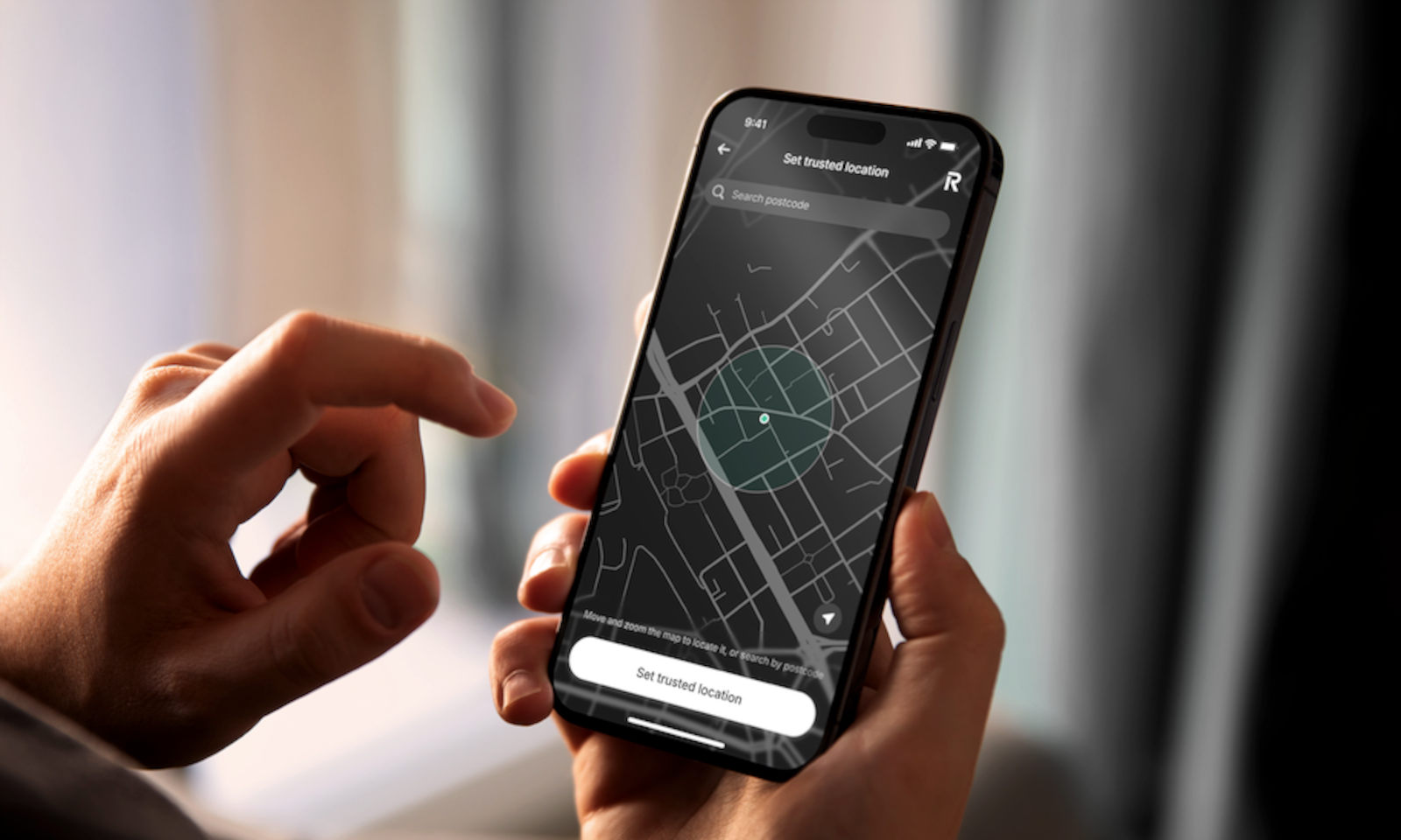 Revolut ma sposób na ulicznych złodziei. Zabiorą telefon, ale nie pieniądze