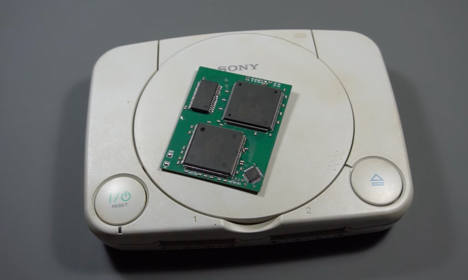 To najmniejsze PlayStation 1 na oryginalnych częściach, jakie widział świat