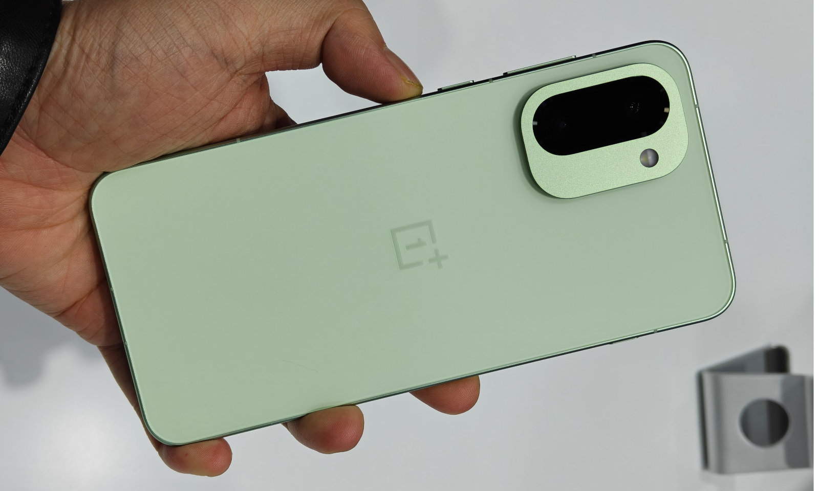 OnePlus 15R będzie lepszy, ale nie tak dobry. Producent ujawnia