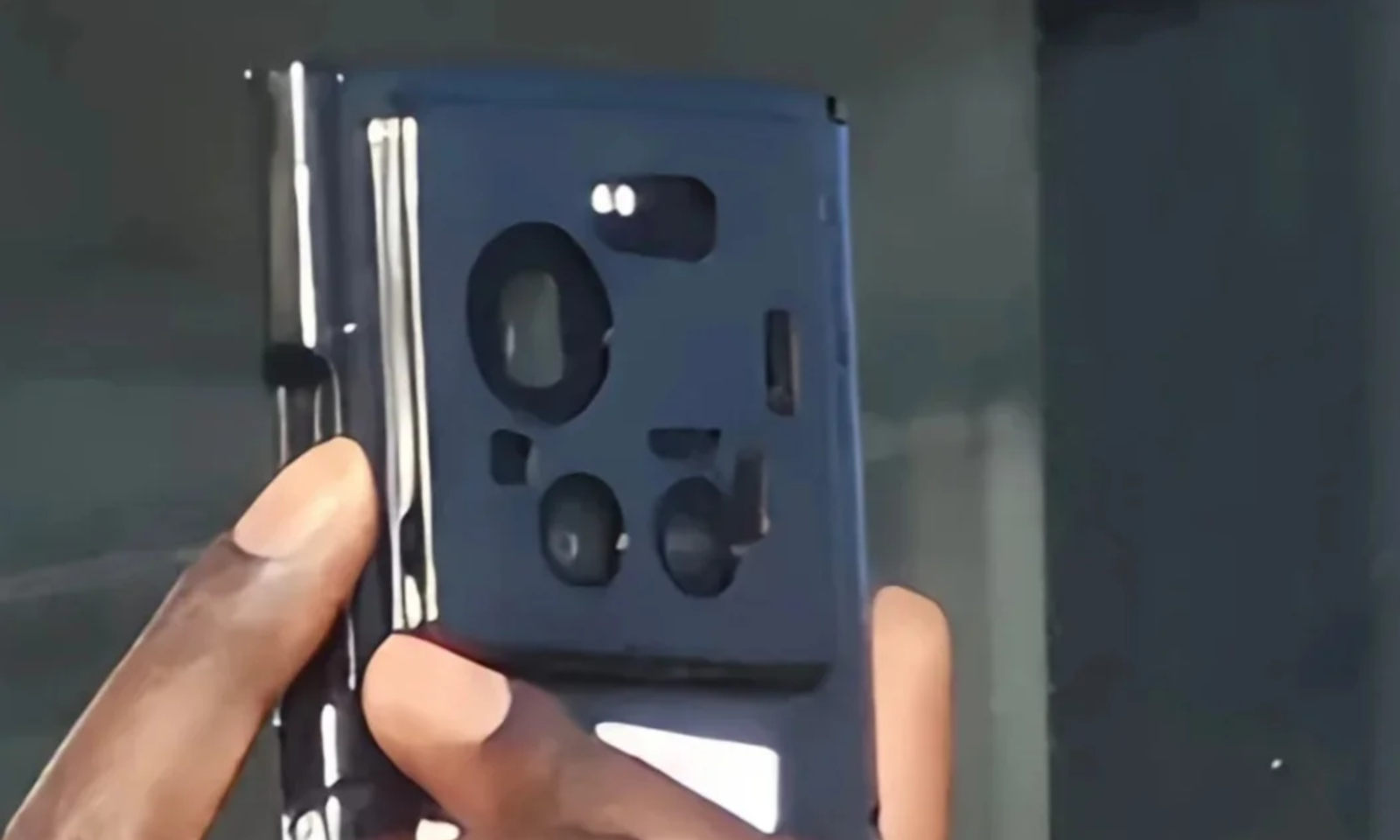 Ten brzydal to Xiaomi 17 Ultra. Będą słabsze aparaty?