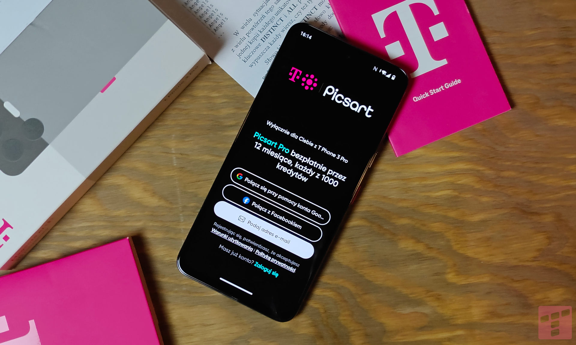 T Phone 3 Pro – test. 1449 zł za telefon, 1700 zł w gratisach