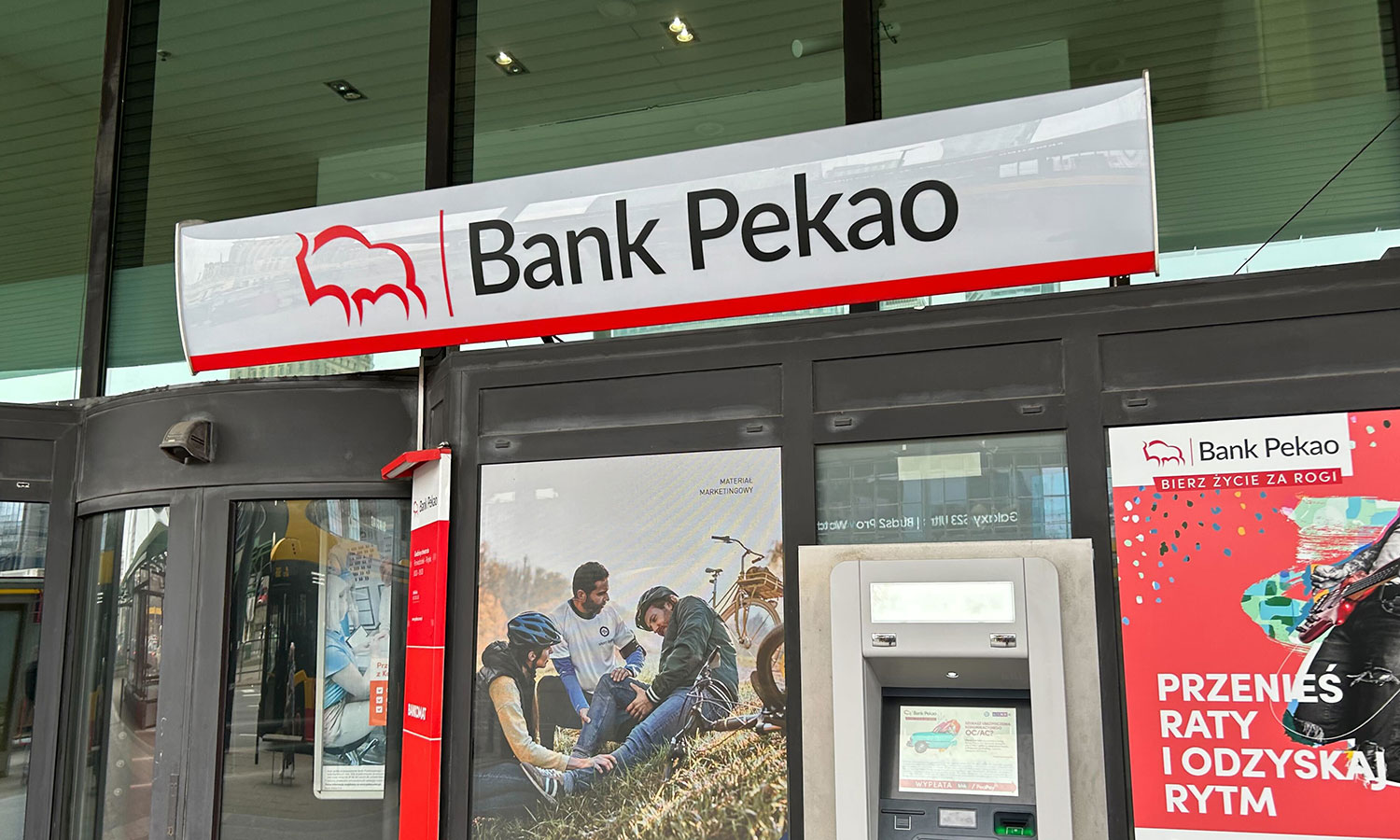 Pekao z komunikatem aktualnym właśnie teraz. "Zadbaj o swój spokój"