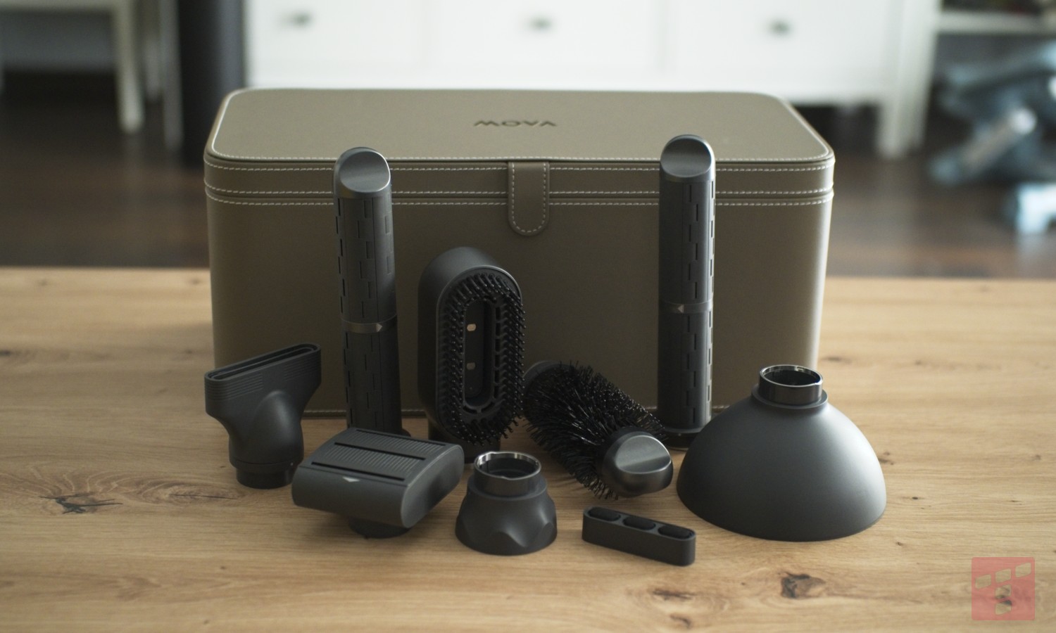 Kosztuje 3 razy mniej niż Dyson, jest lepsza. Test MOVA Master 10