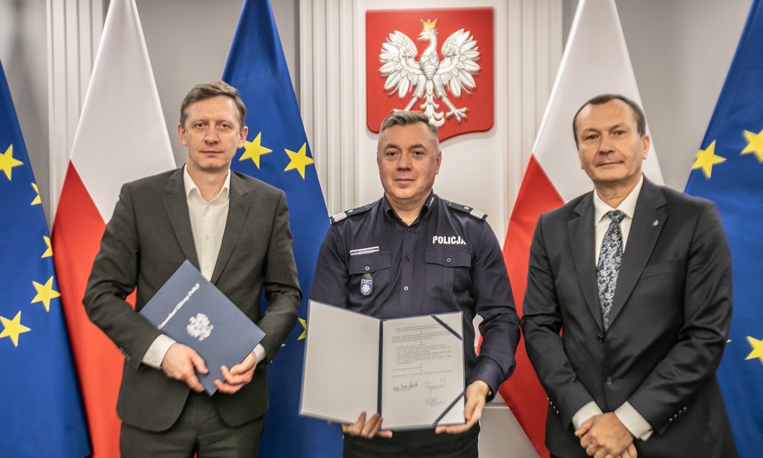 PKO BP idzie na wojnę. Oszuści mają mieć pod górkę