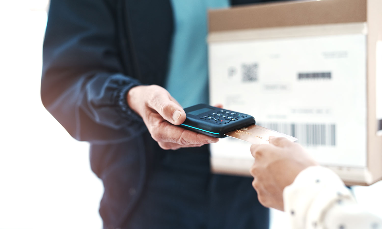 Nie odbieraj w ten sposób przesyłek. Zanim zapłacisz, zrób jedno