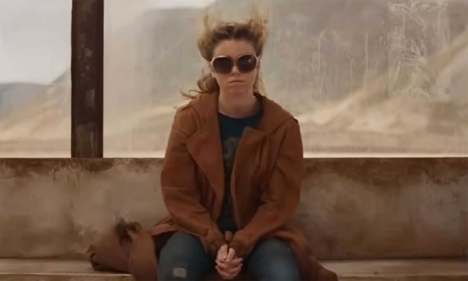 To nie jest klon Supermana. Zwiastun "Supergirl" zaczyna się nietypowo