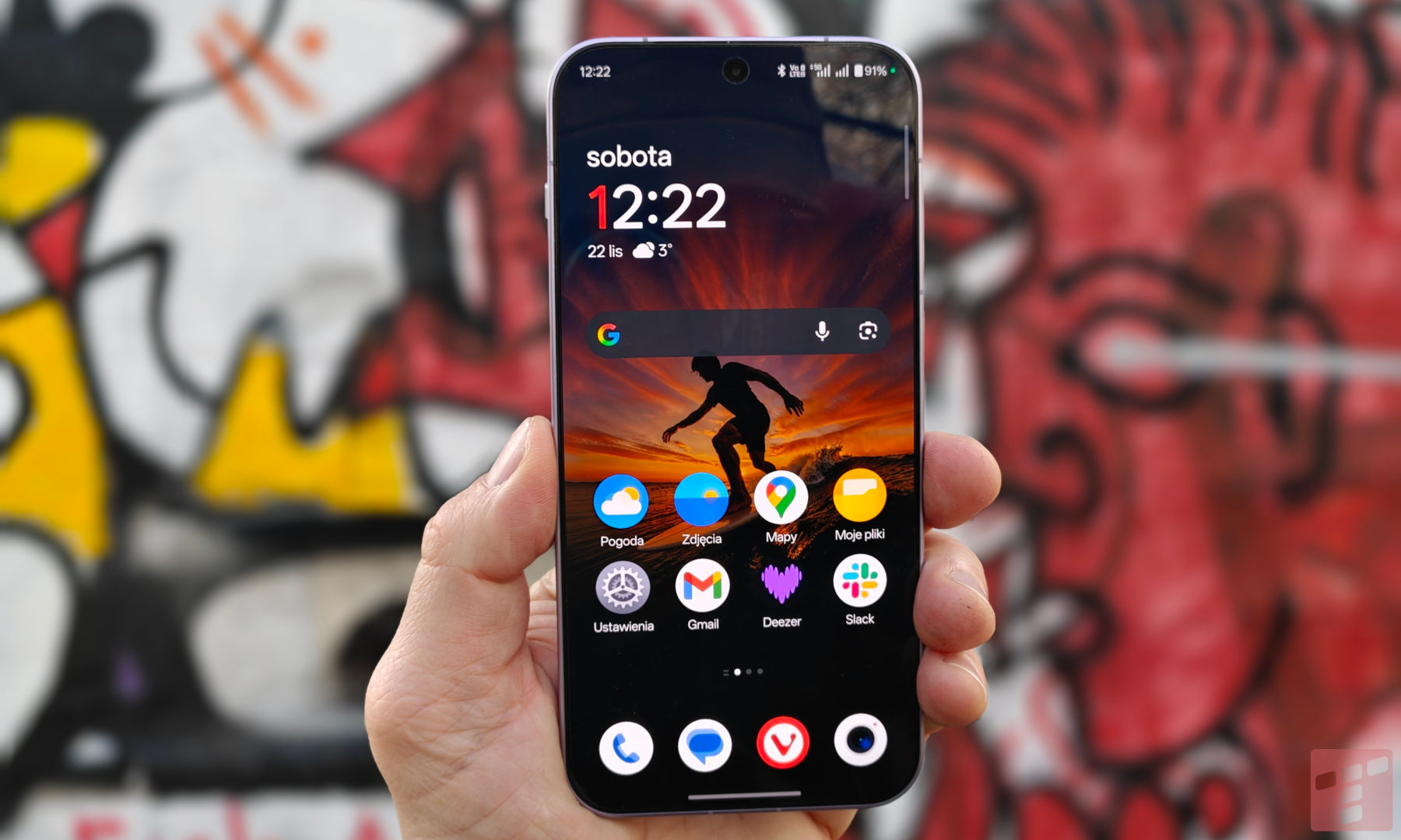 OnePlus 15R będzie miał sporo z flagowca. Producent zdradza szczegóły