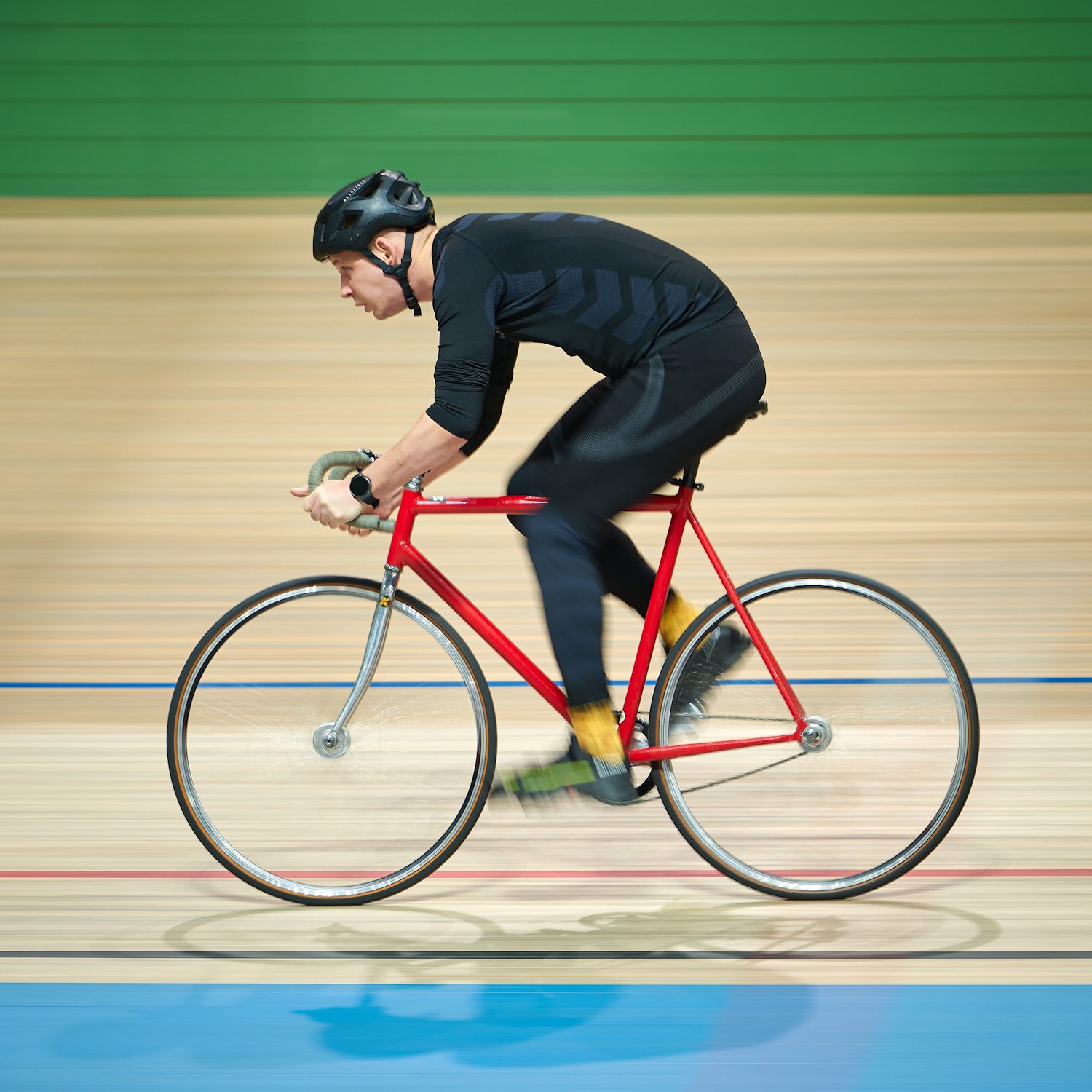 Ostre koło, specjalny zegarek i jazda. To nie był zwyczajny test