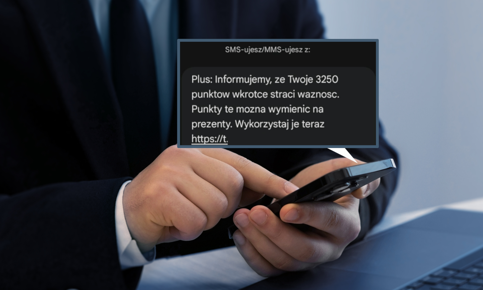 Dostajesz takie SMS-y? Oszuści tym razem próbują na zielono