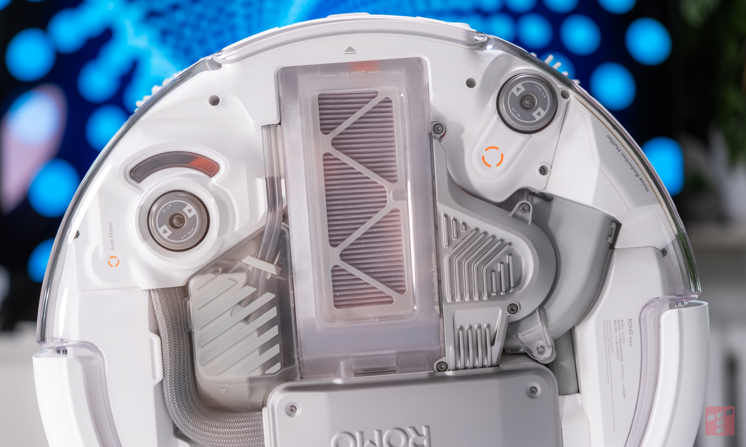 DJI Romo P to pierwszy robot sprzątający droniarskiego giganta (test)