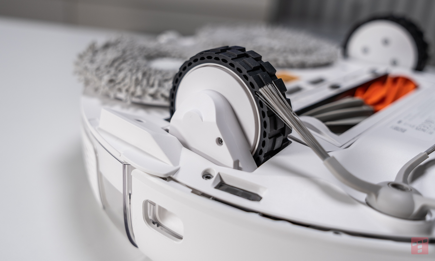 DJI Romo P to pierwszy robot sprzątający droniarskiego giganta (test)