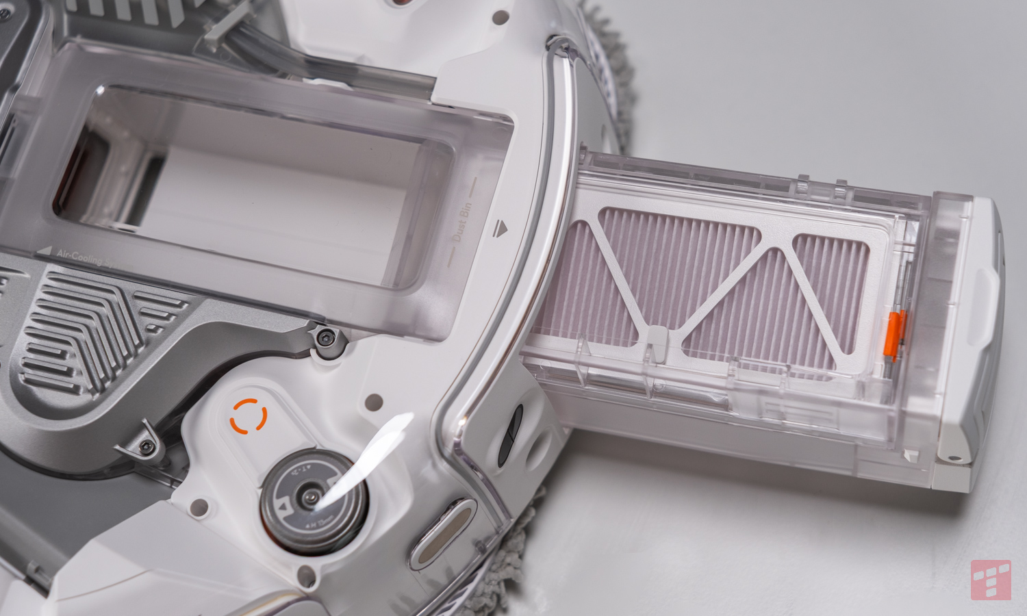 DJI Romo P to pierwszy robot sprzątający droniarskiego giganta (test)