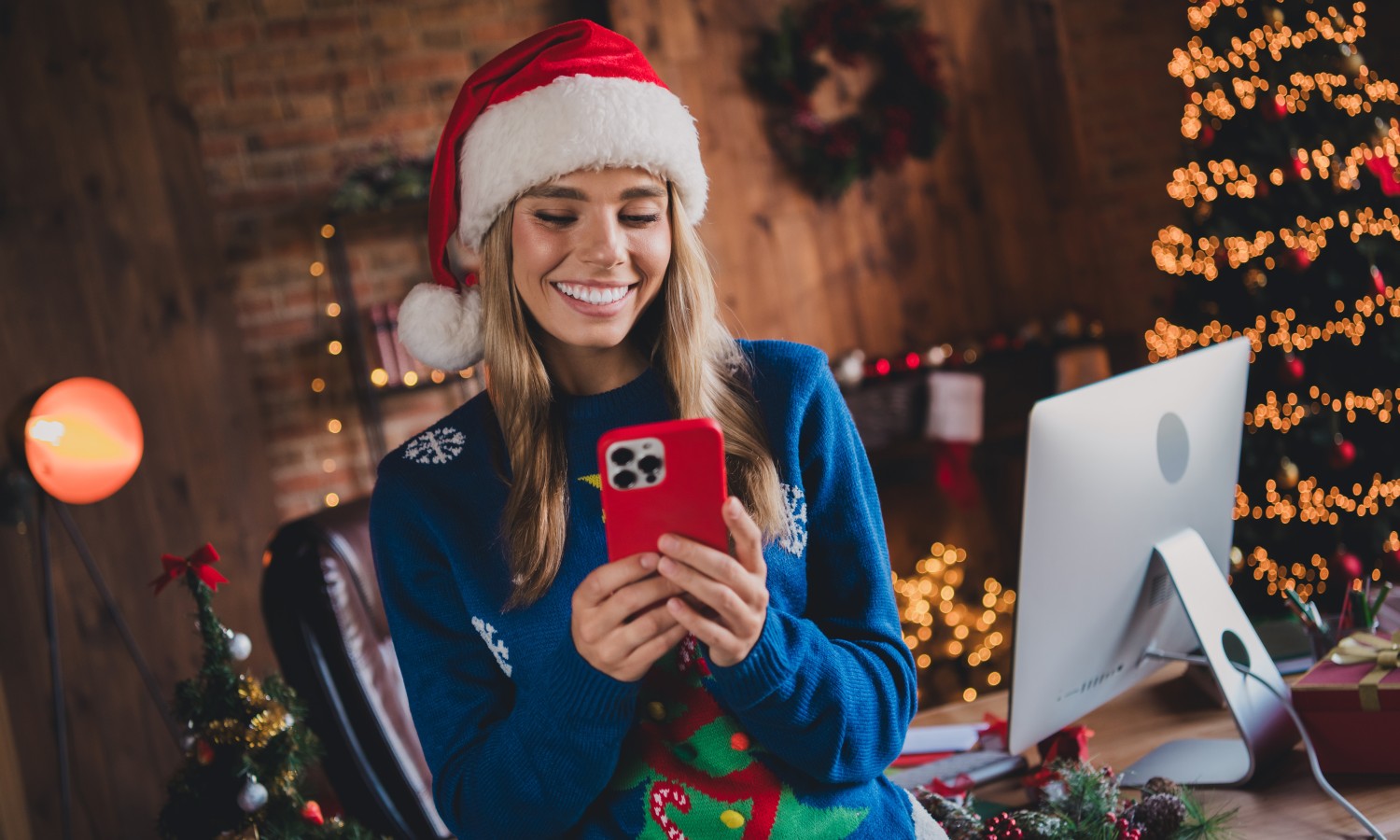 Polacy zmieniają nawyki. AI pilnuje naszych portfeli przed świętami