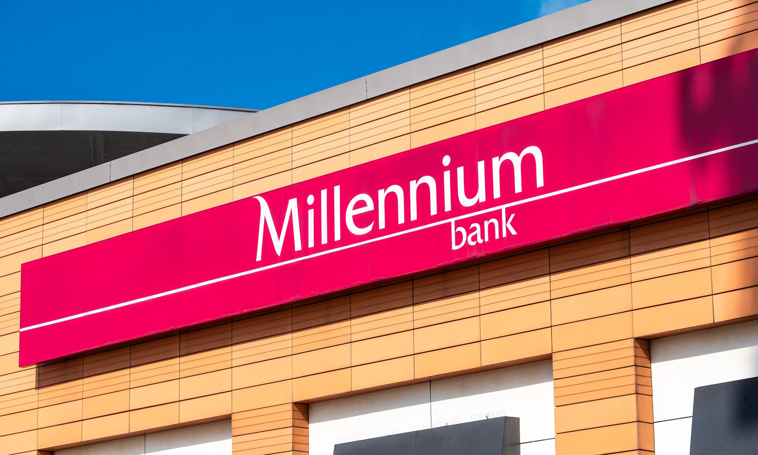 Duży bank ostrzega klientów. Takie aplikacje to kłopot