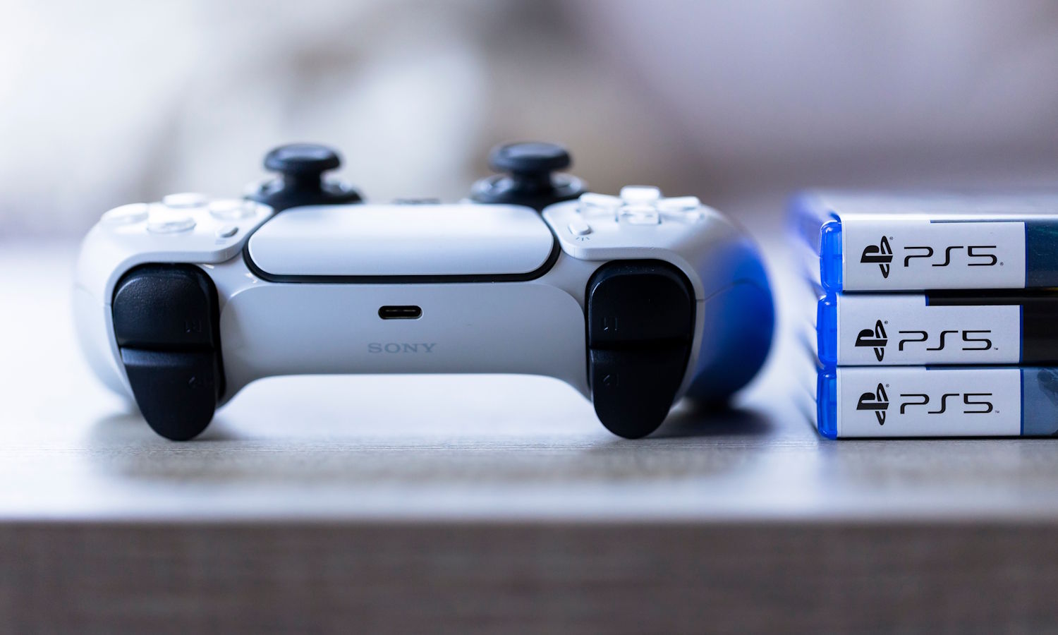 Na PlayStation 6 i Xbox Next poczekamy dłużej. Powód nie dziwi