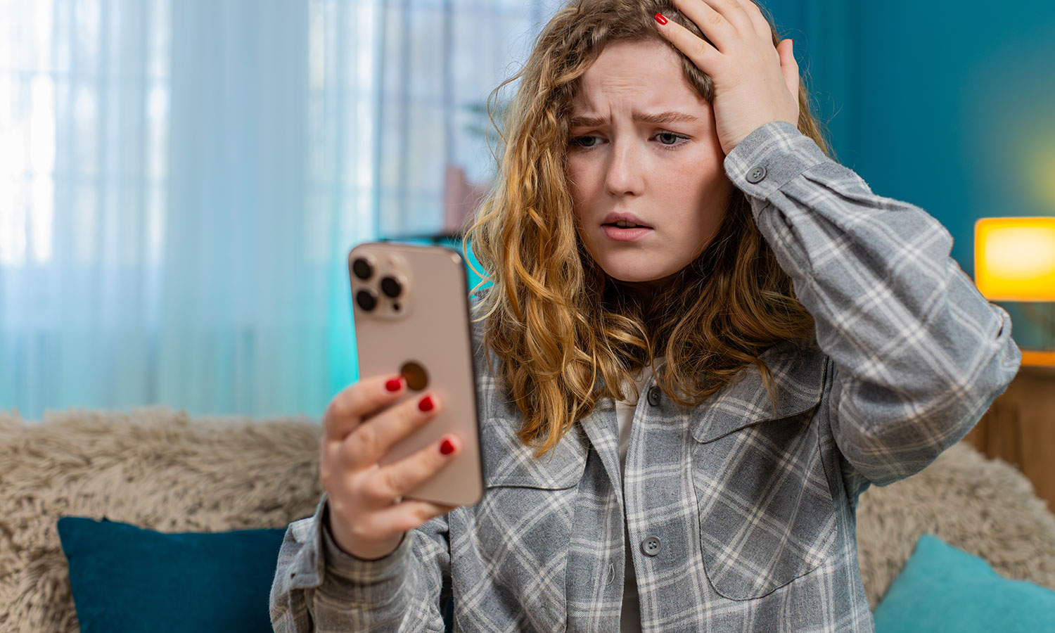 "Tam jest dwa razy po 500, dasz radę?" Oszuści chcą się obłowić