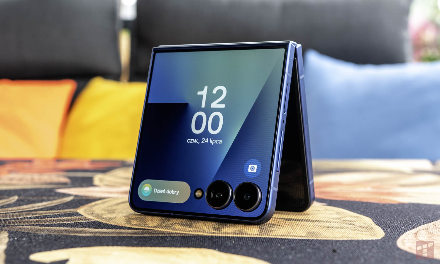 Takie aparaty mają być w Galaxy Z Flip8. To nie są dobre wieści