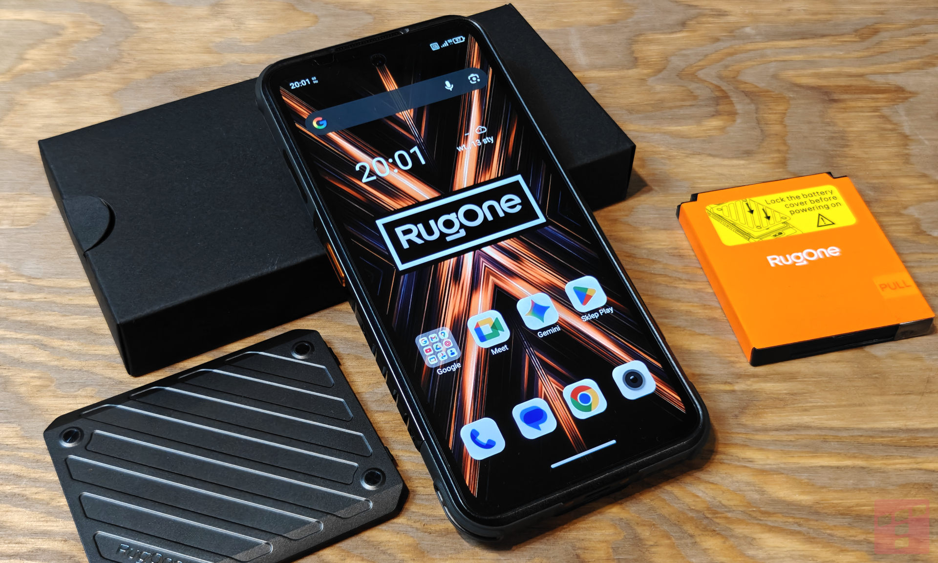 RugOne Xever 7 Pro: pancerniak, który nigdy się nie rozładuje (test)