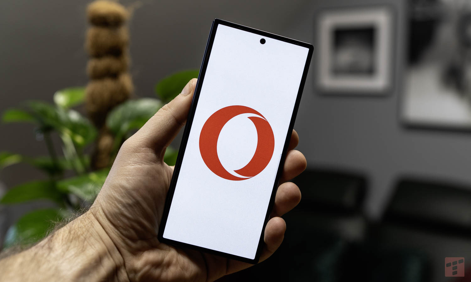 Opera One R3. Porządek w kartach i AI, które streszcza YouTube